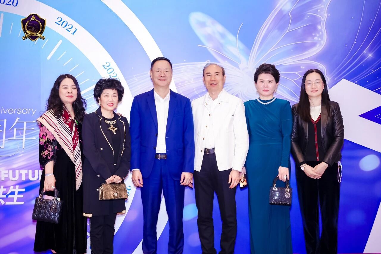 【Her Power, Our Future 破界・共生】黄时余会长带队出席深圳市巾帼潮商商会十周年庆典